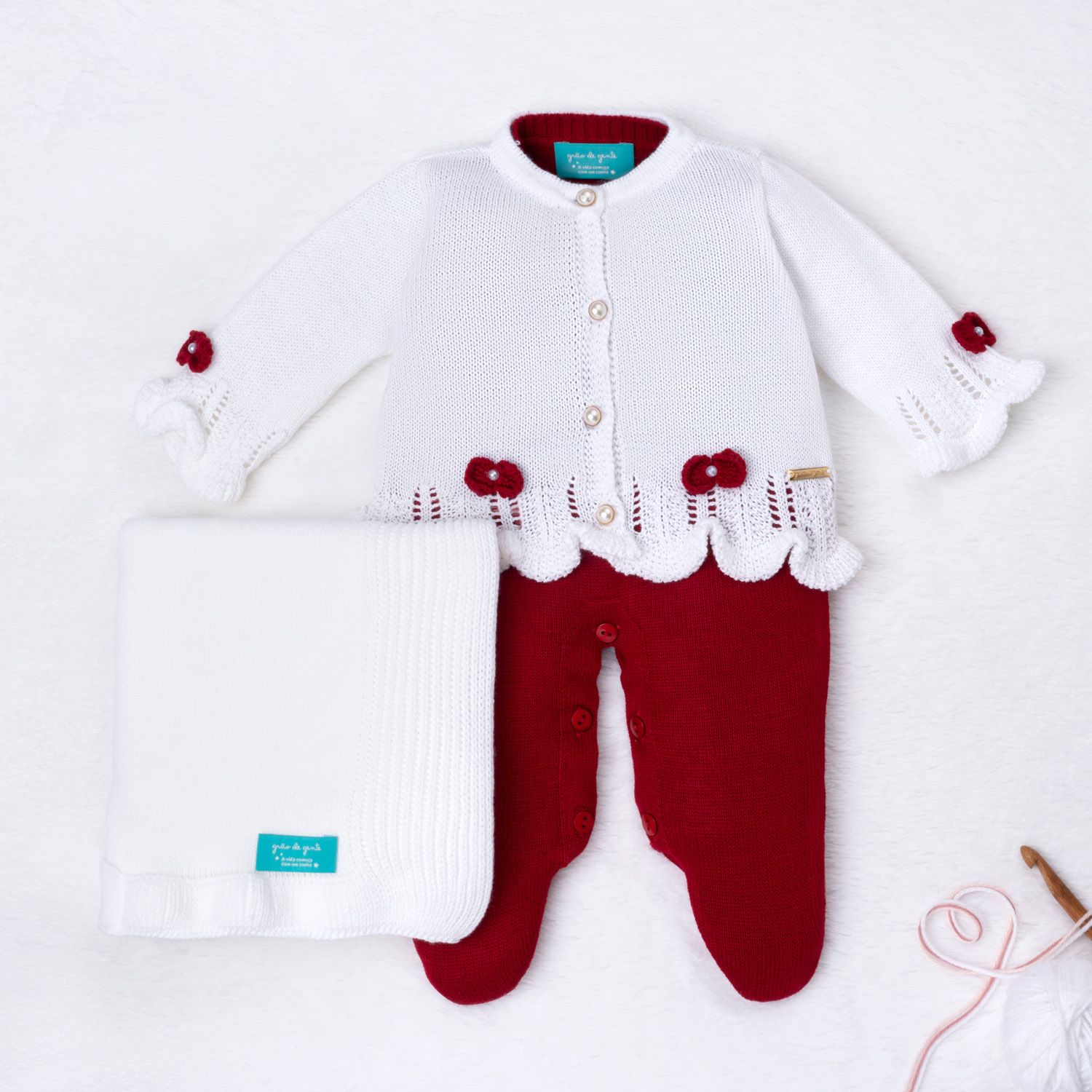 Saída Maternidade Tricot Tricot Ladylike Pérola Branco e Azul Marinho 03 Peças