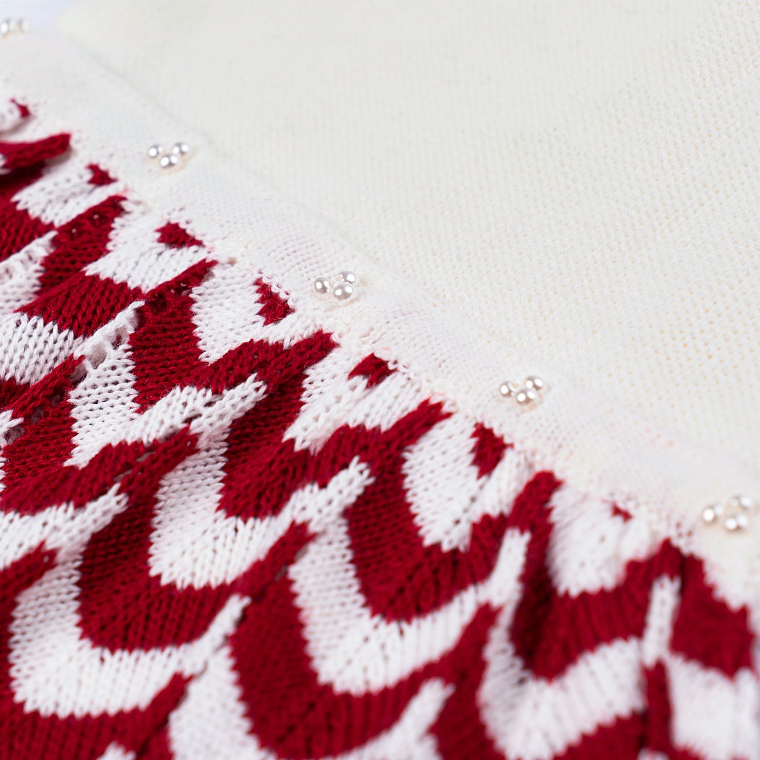 Vestido Tricot Plissado Chevron com Pérolas Rosa e Rosé