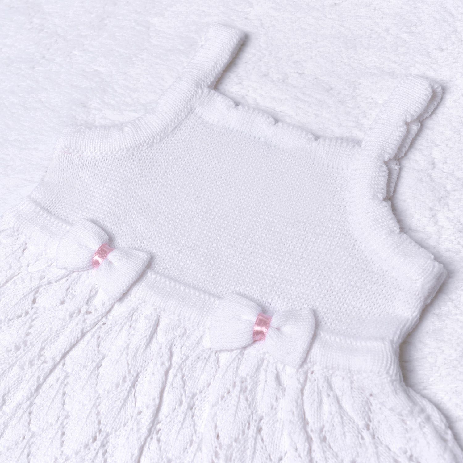 Vestido Tricot Vazado Laços Vermelho