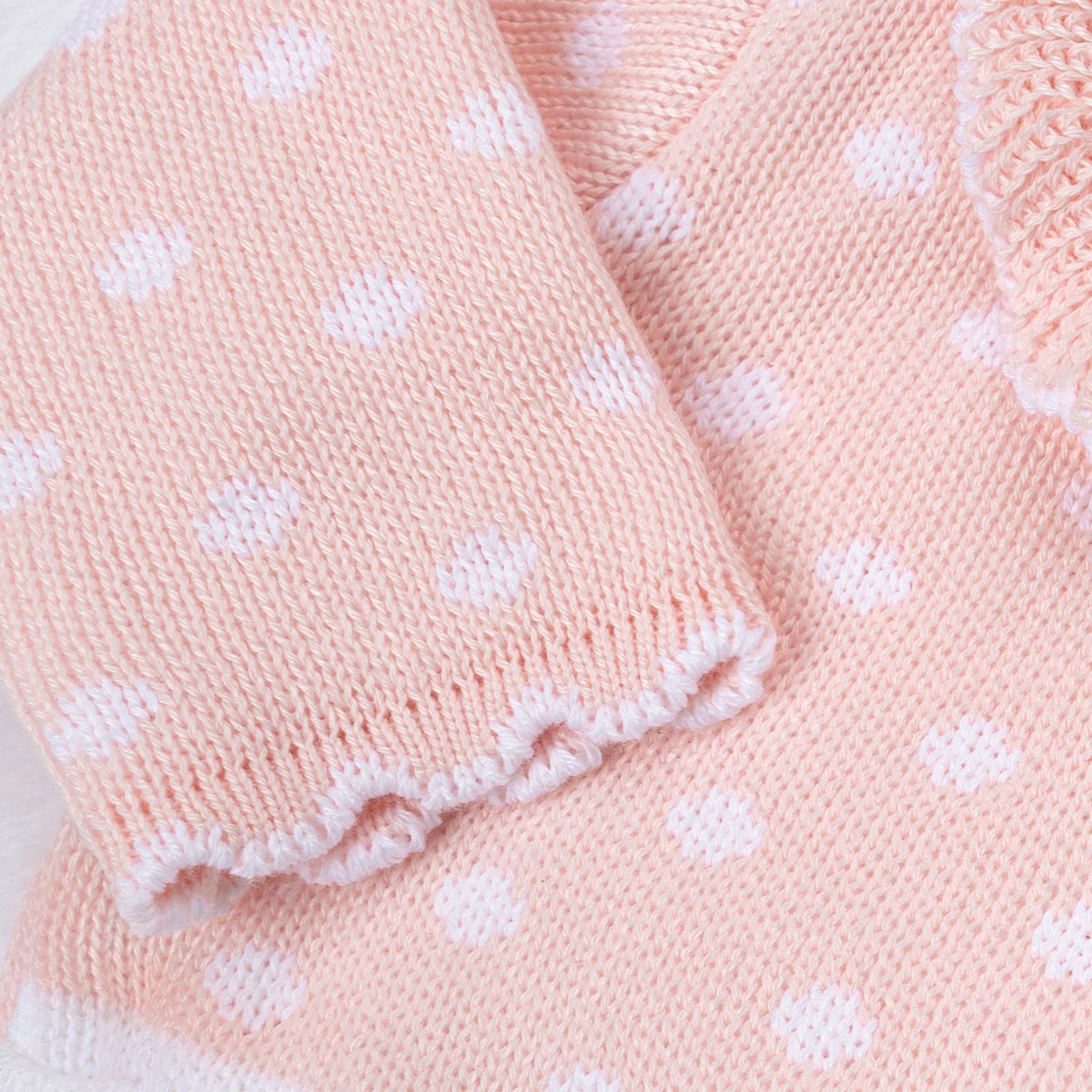 Macacão Tricot Poá Gola Babado Rosa