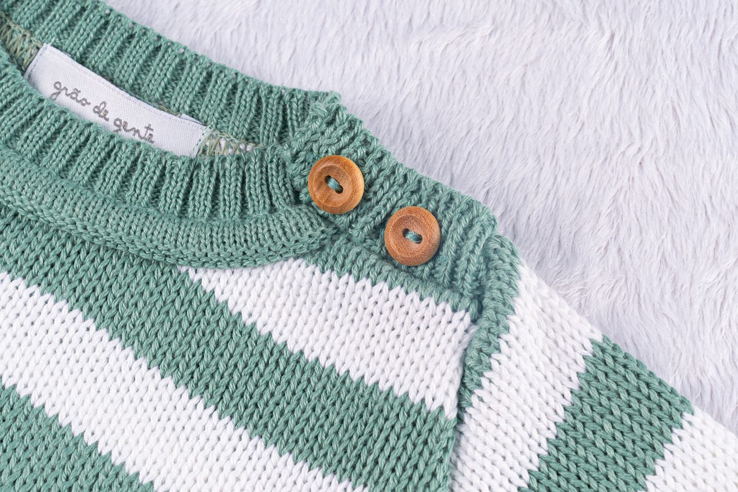 Casaquinho Tricot Listrado Bege