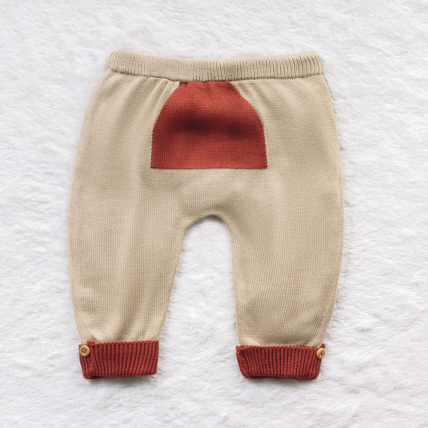 Calça Bebê Saruel Tricot com Bolsinho Bege e Off White