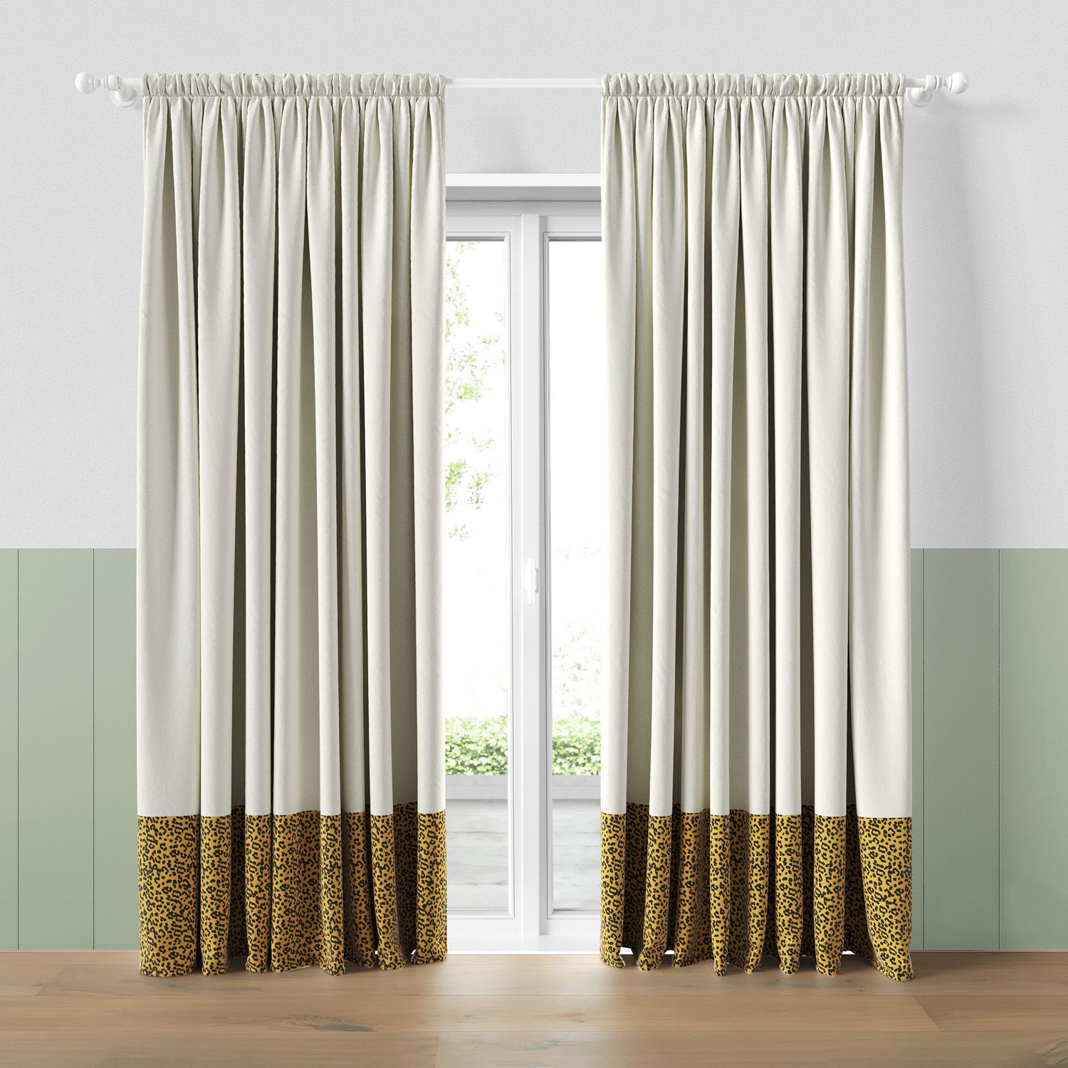 Cortina Branca com Barra Animal Print