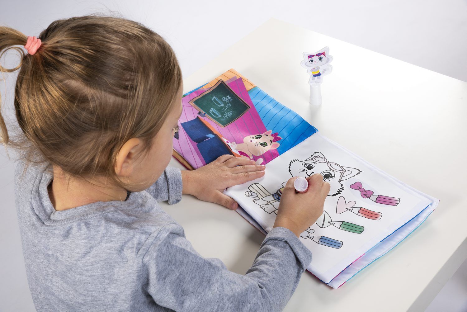 Livro Mágico de Colorir