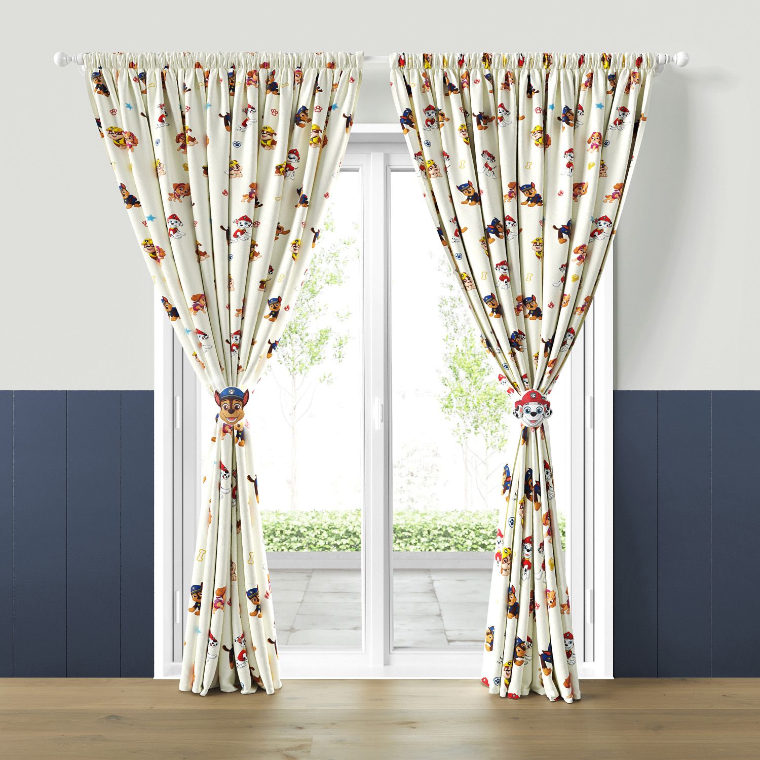 Cortina Patrulha Canina