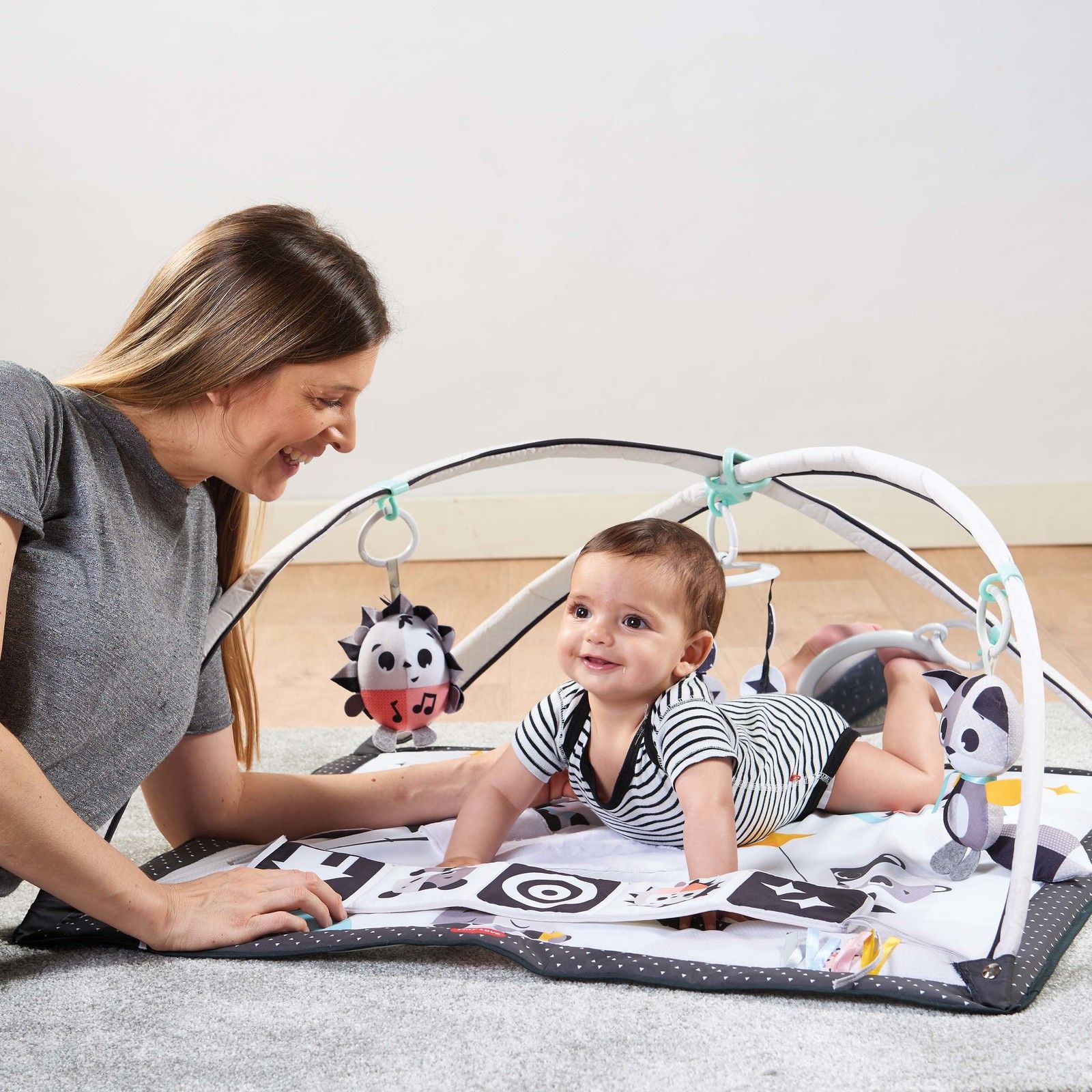 Tapete de Atividades Gymini Magic Black & White Meadow Days