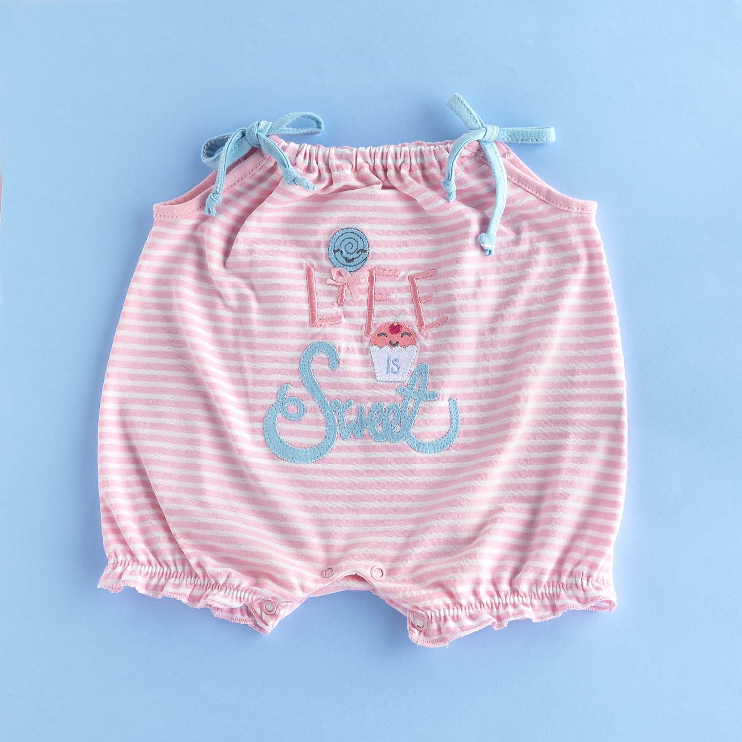 Macacão Curto Life is Sweet Listrado Rosa
