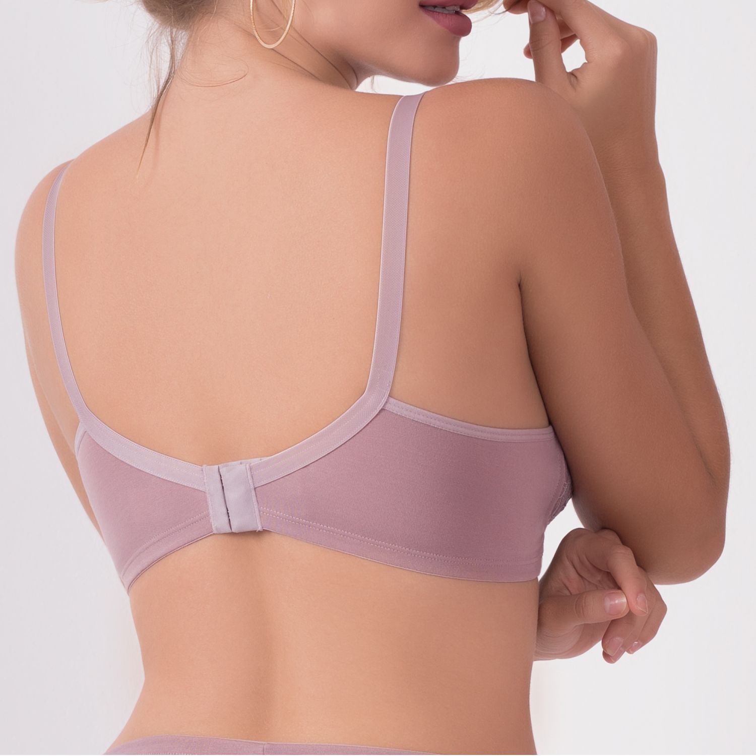 Sutiã Amamentação com Bojo Triângulo Preto 42