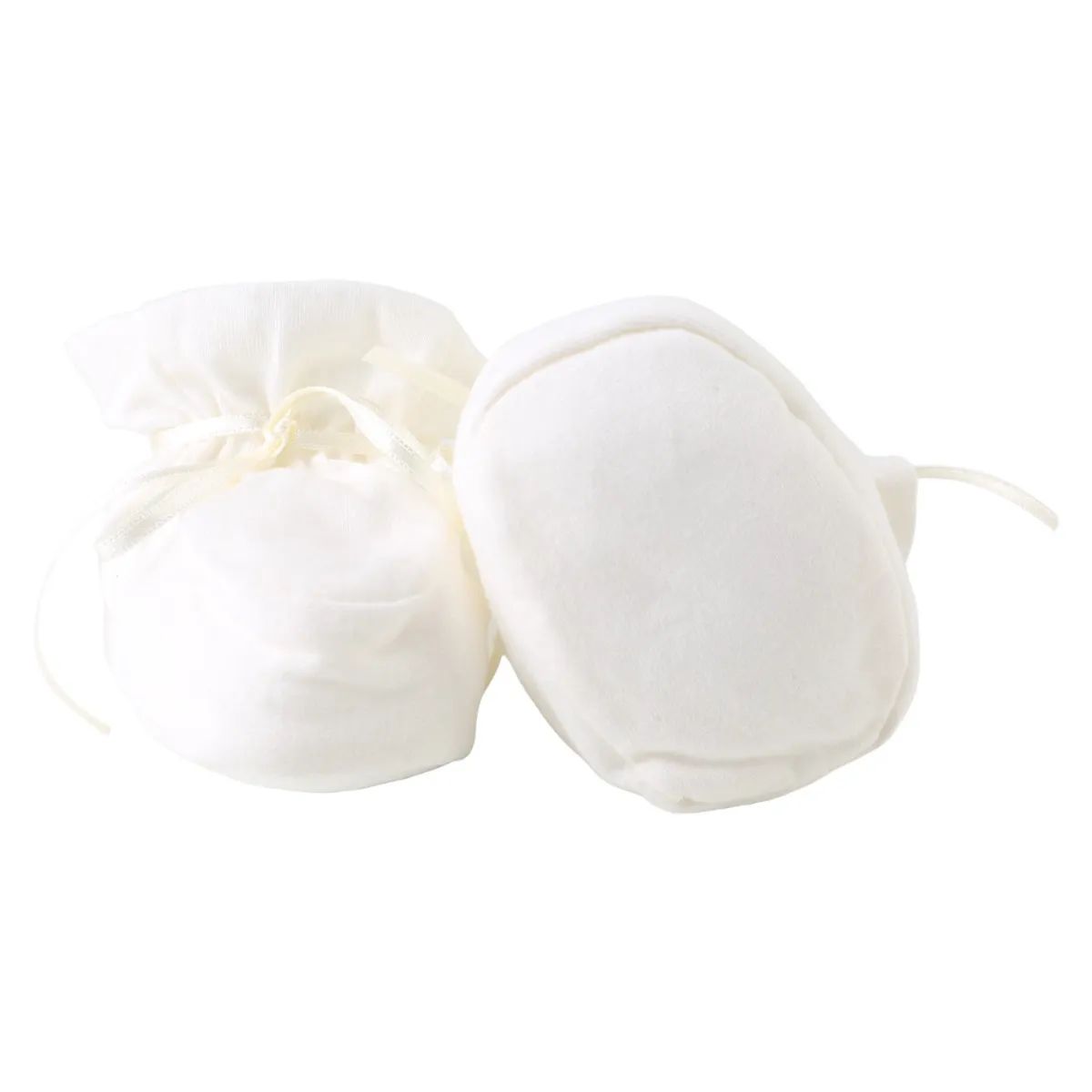 Pantufa Bebê Chutinho Liso com Fita Vermelho