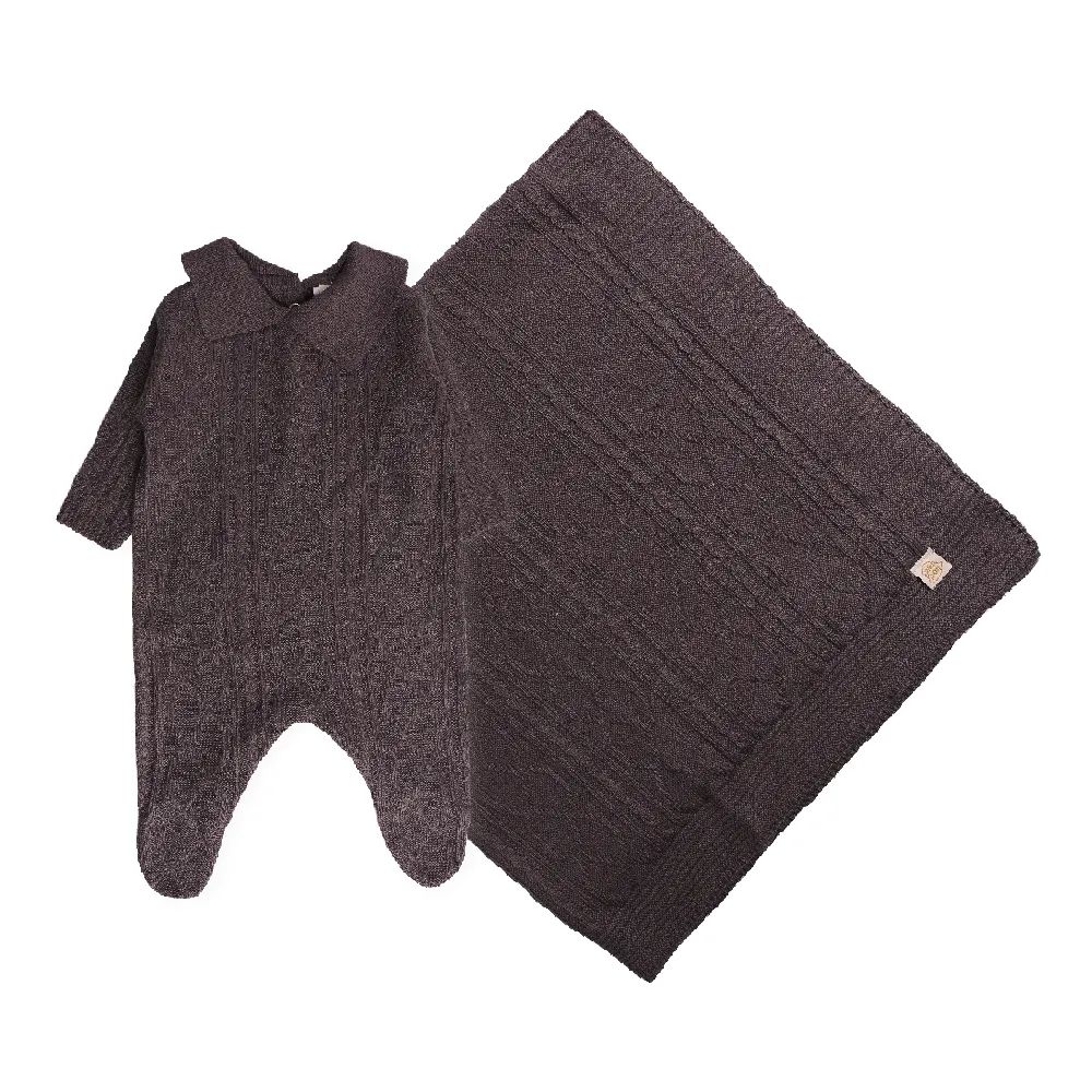 Saída Maternidade Din Don Trançado com Gola Trabalhada Cinza