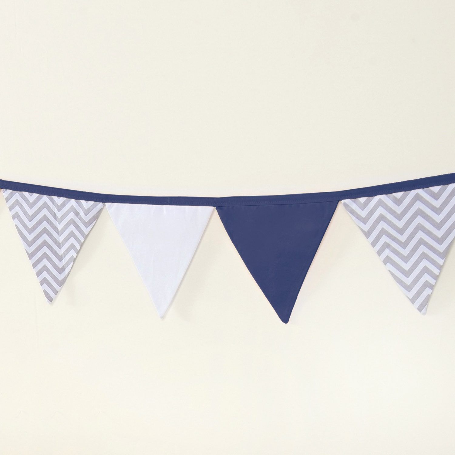 Varal de Berço Bandeirinhas Chevron Marinho 1,60m