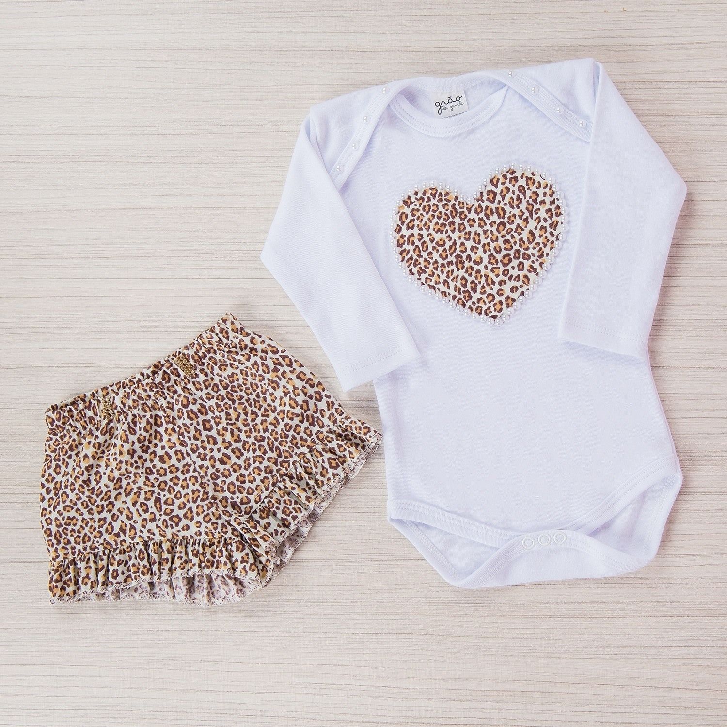 Conjunto Body e Short Oncinha com Pérola Tam G