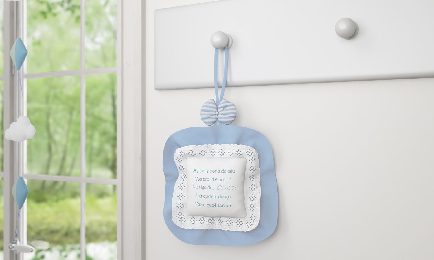 Medalhão Maternidade Nino e a Pipa