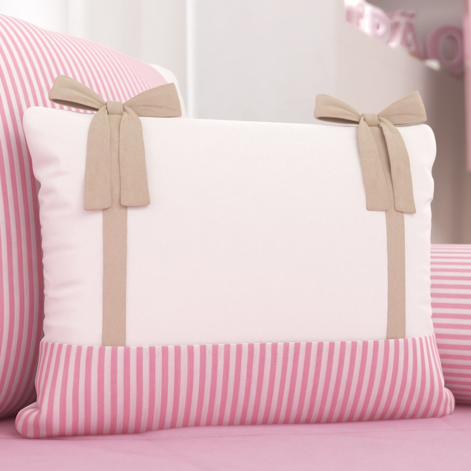 Almofada Retangular Laços e Listras Rosa e Bege 43cm