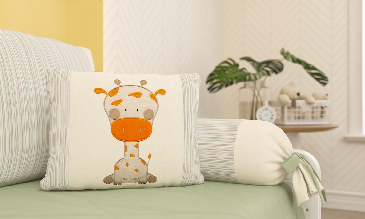 Almofada Bordada Girafa Brincadeira na Selva 43cm