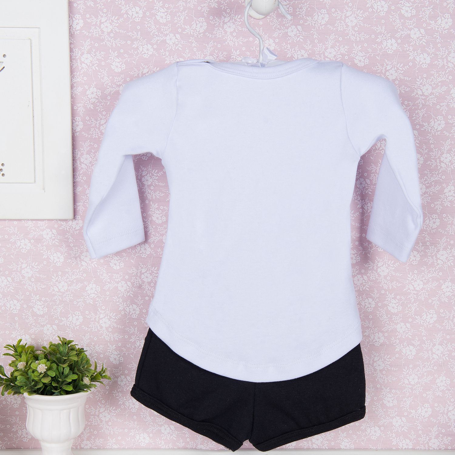 Conjunto Manga Longa e Short Com Pedraria 9 a 12 Meses