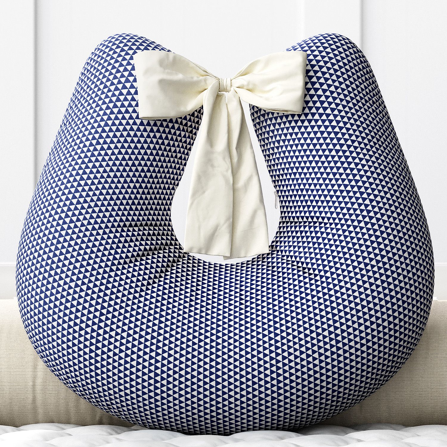 Almofada Amamentação Triângulos Azul Marinho