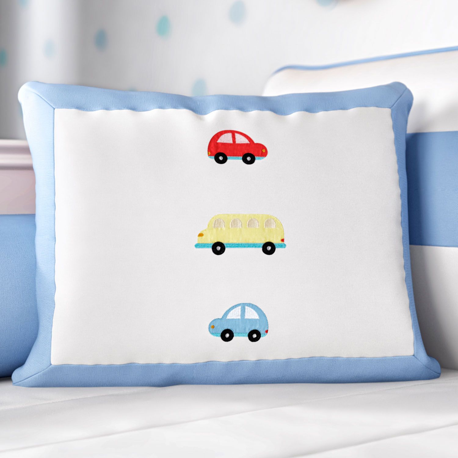 Almofada Bordado Carrinhos Azul 43cm
