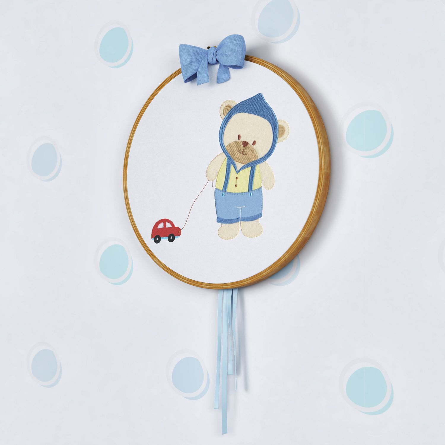 Quadro Bastidor Bordado Ursinho Bebê