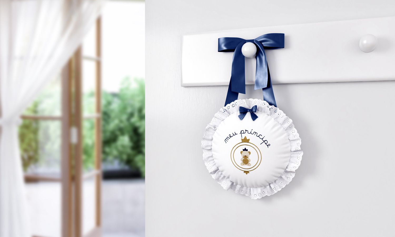 Medalhão Maternidade Urso Teddy Realeza