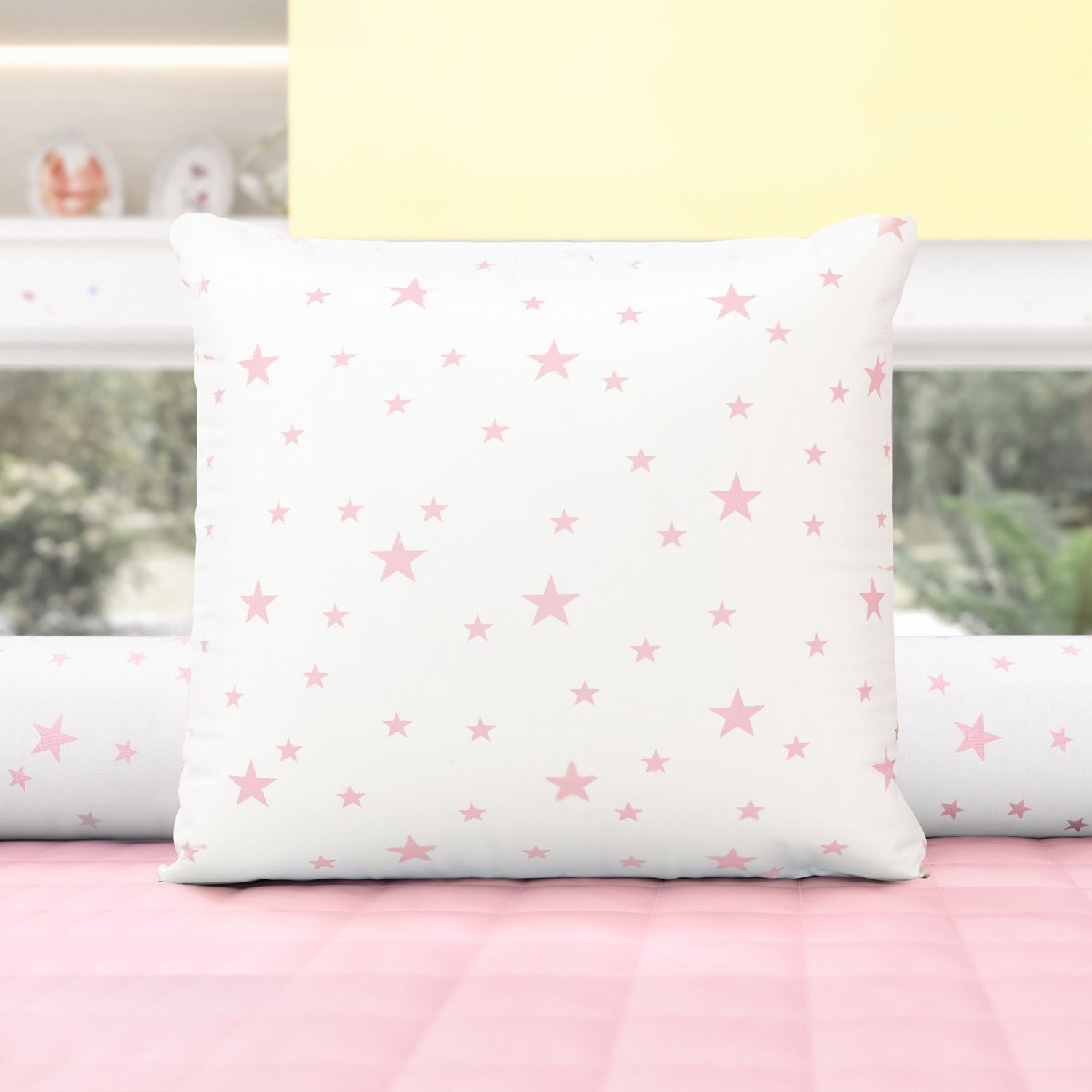 Almofada Quadrada Estrelinhas Amarelo 38cm