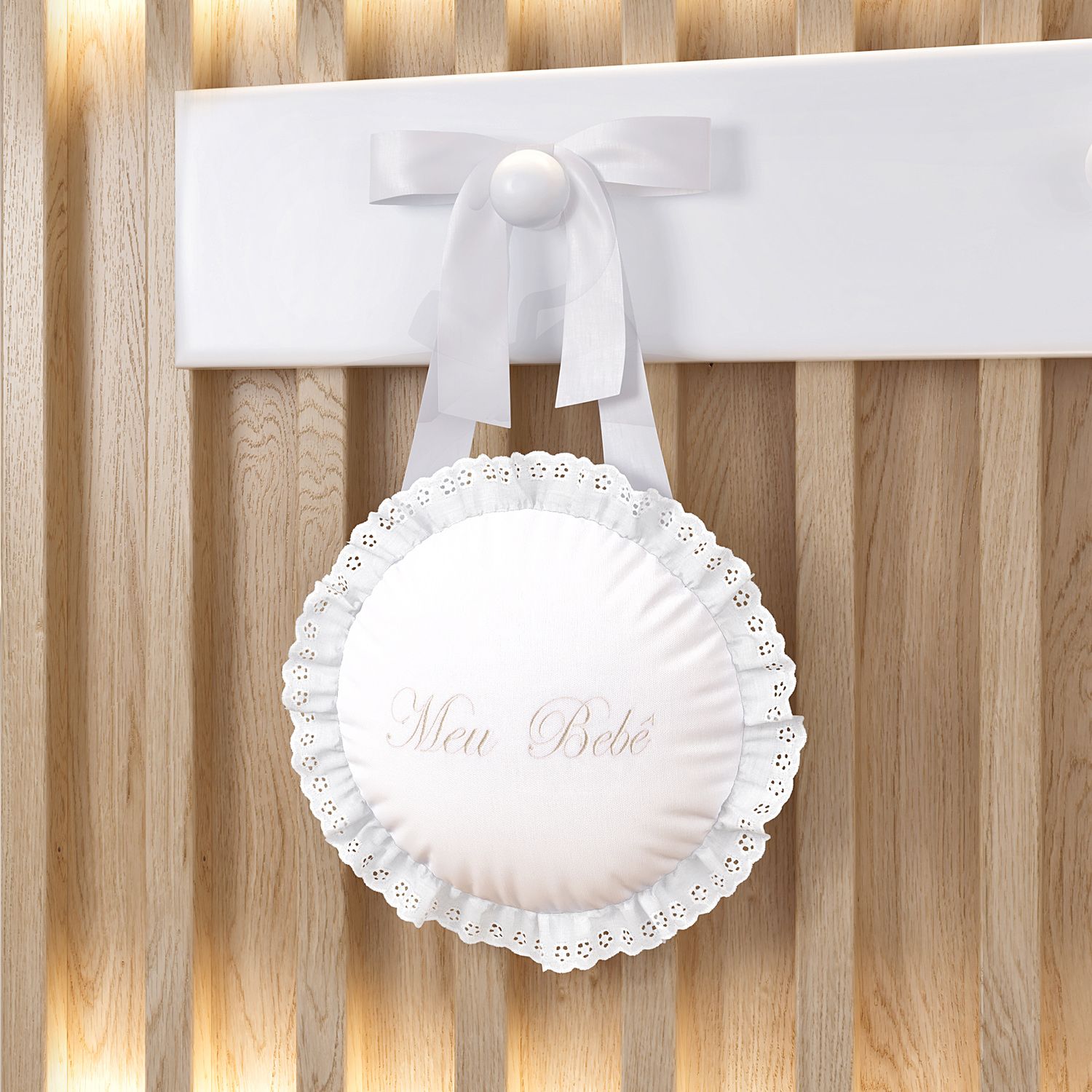 Medalhão Maternidade Branco Clássico