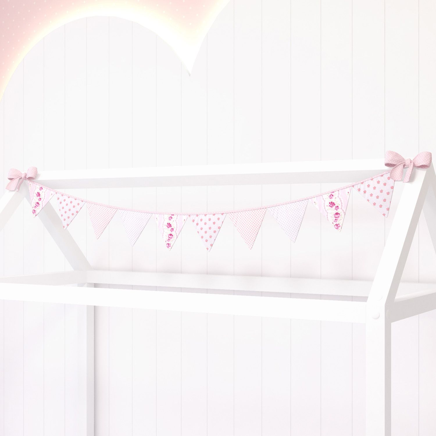 Varal de Cama Bandeirinhas Patchwork Rosa 1,60m