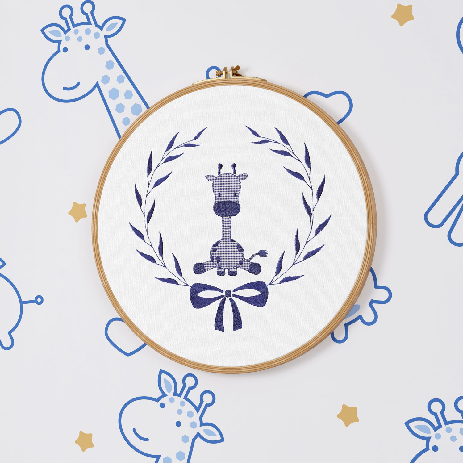 Quadro Bastidor Bordado Girafinha Clássica