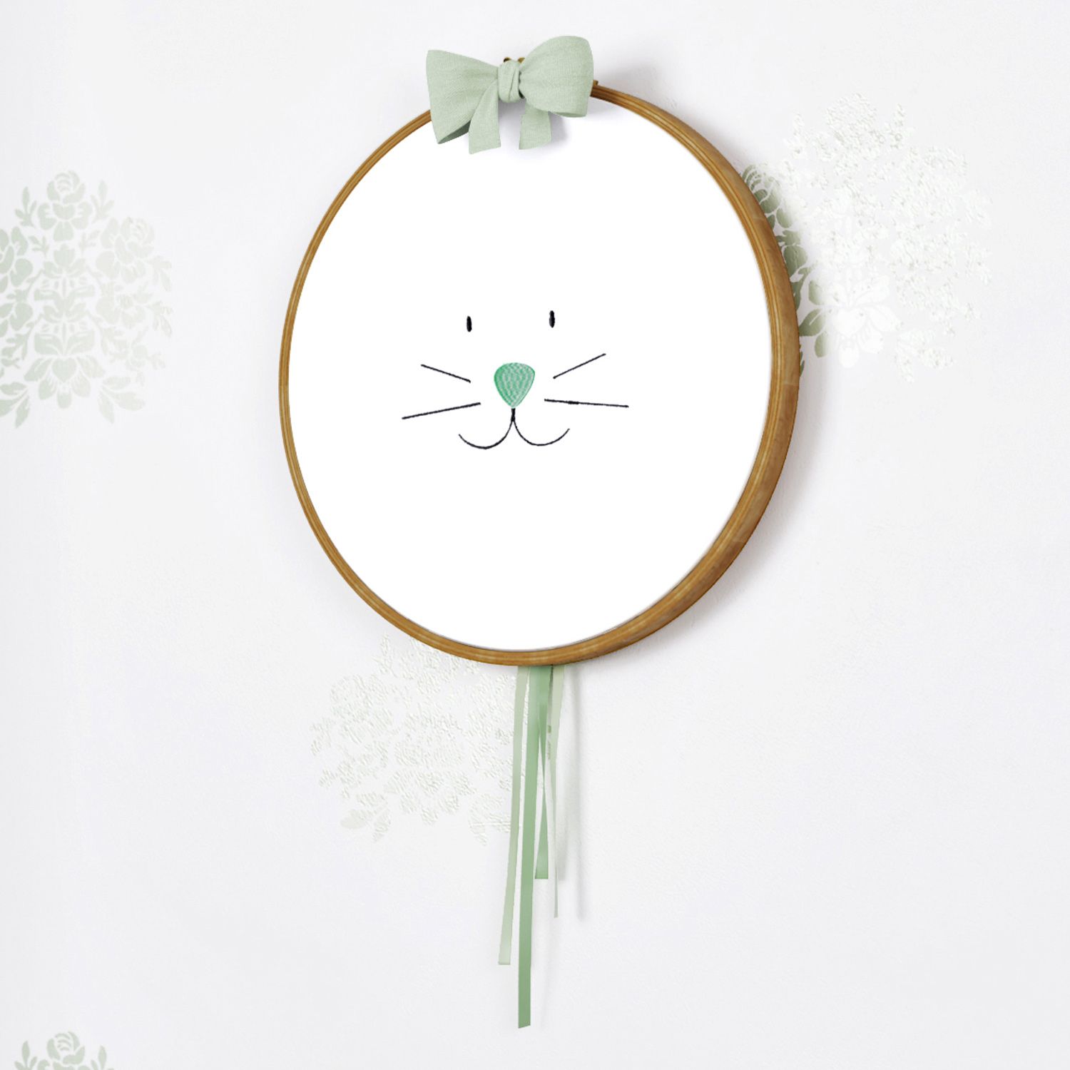 Quadro Bastidor Bordado Coelhinho Azul Marinho