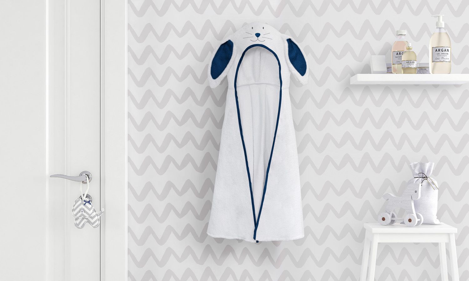 Toalha com Capuz Infantil Amiguinha Coelhinha 90cm