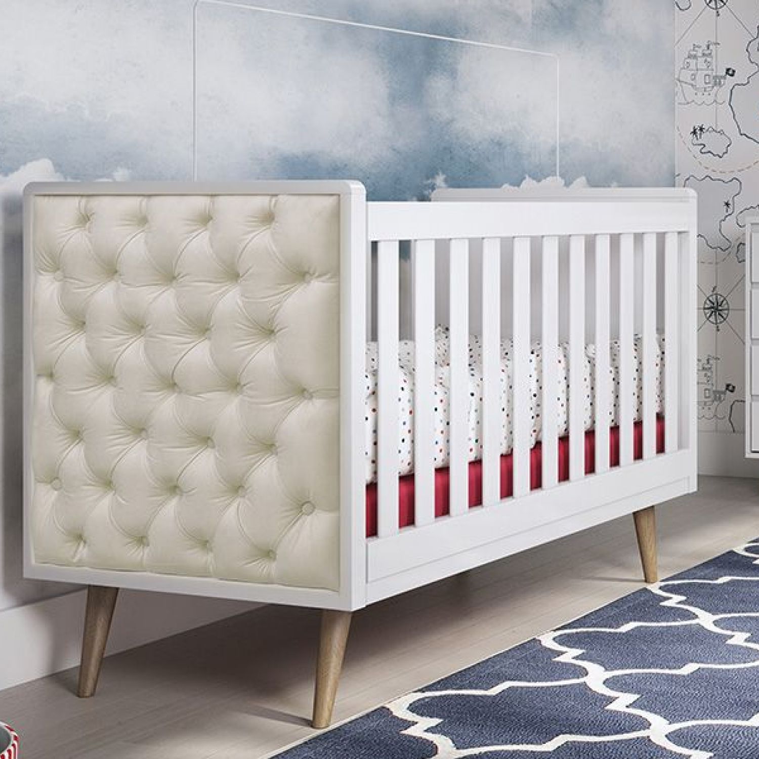 Berço Americano Branco + Capitonê Lorena Retrô
