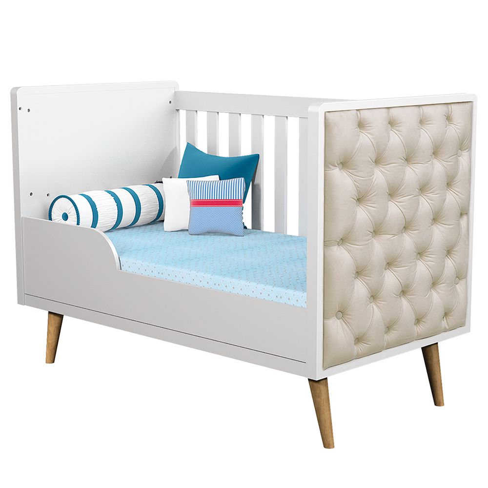 Berço Americano Branco + Capitonê Lorena Retrô