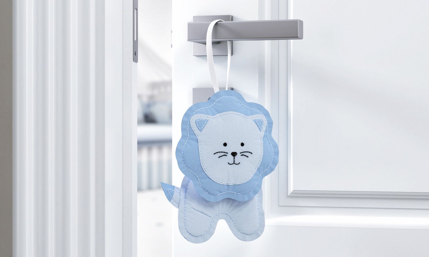 Enfeite para Puxador Leoa Amiguinhas Safári Rosa