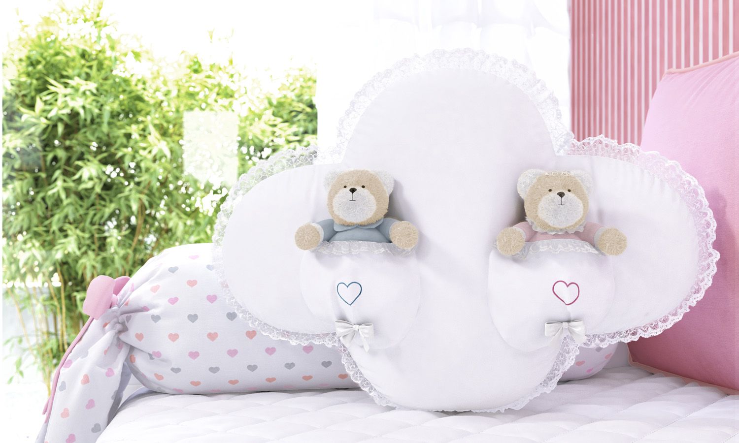 Almofada Nuvem com Ursinhos 56cm